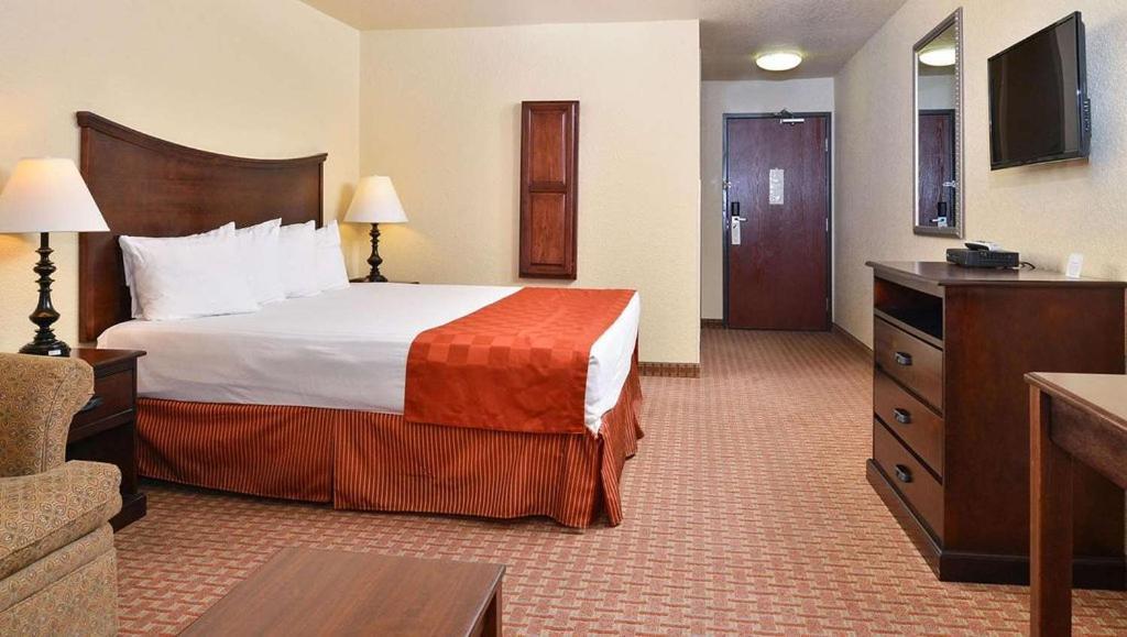 Quality Inn And Suites Fort Worth Exterior photo