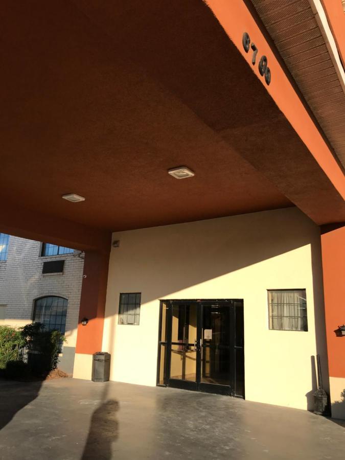 Quality Inn And Suites Fort Worth Exterior photo